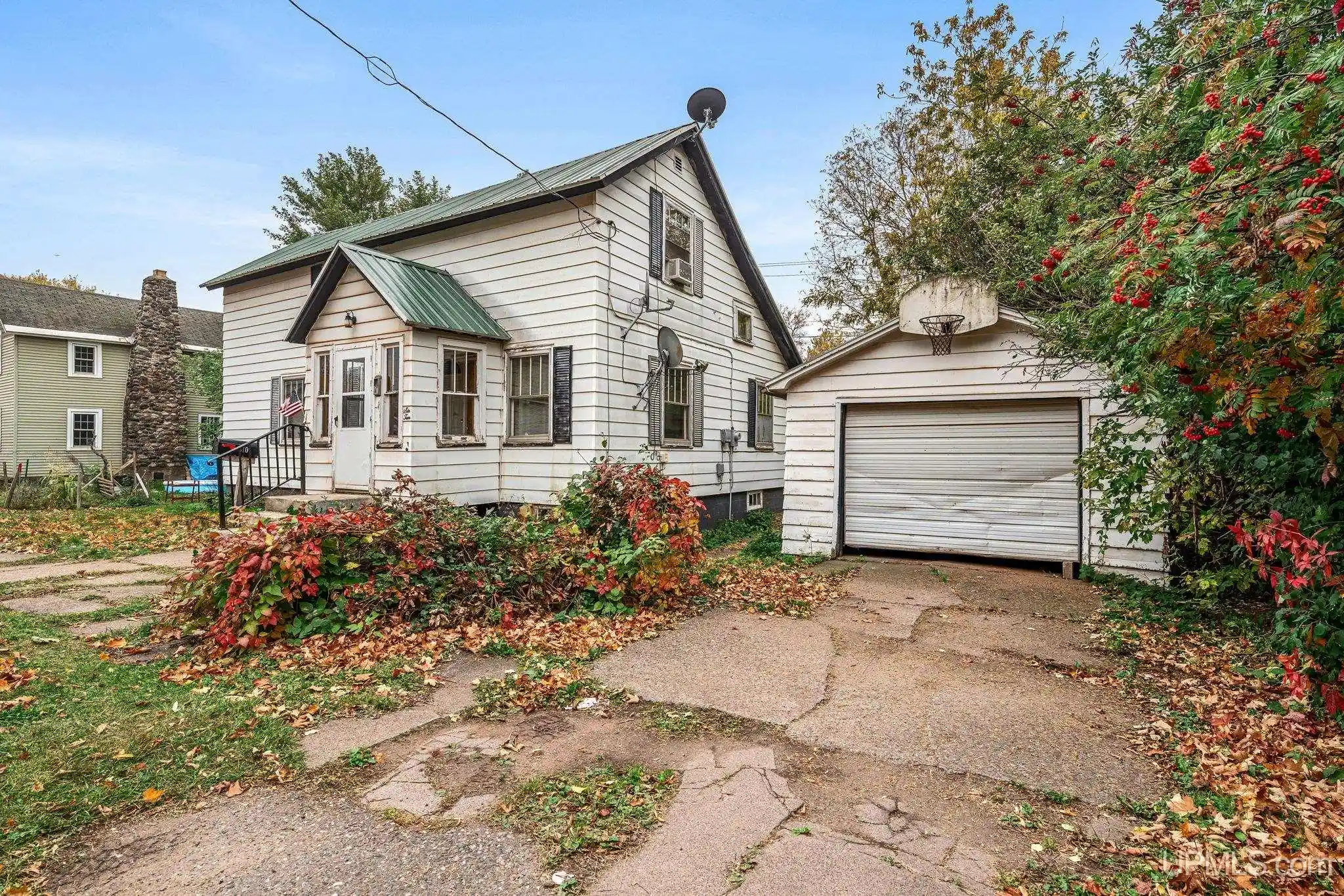 Single family home for sale at 610 Bank St, Ishpeming, MI 49849 | MLS# 50225232