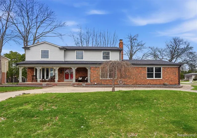 2nd image of 20145 Scarlet Ct, Clinton Township, MI 48036 1875 | MLS# 60990622