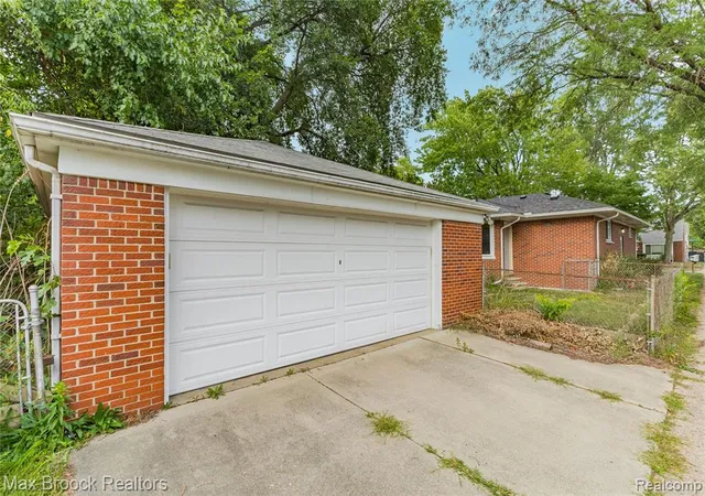 5th image of 24601 Ridgedale St, Oak Park, MI 48237 1451 | MLS# 61022959