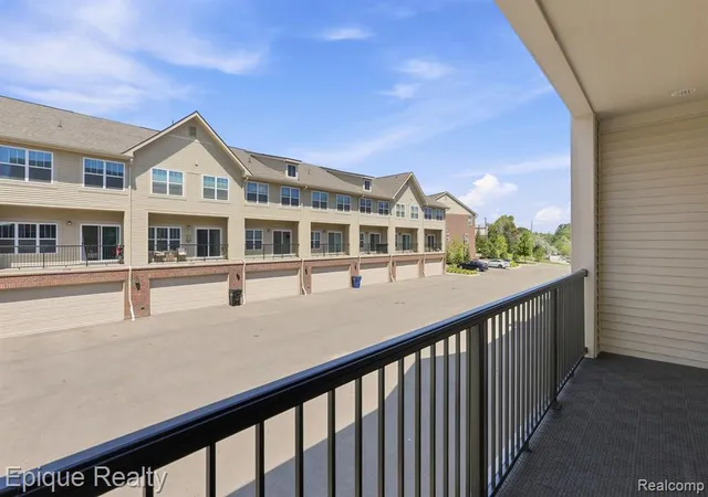 Photo 13 of Condo for sale at 25533 Meadowbrook Rd #42, Novi, MI 48375 | MLS# 61019224 | Listing updated on 2026-08-11