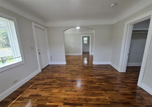 Photo 3 of Sale Pending at 1313 Mason St, Grand Rapids, MI 49503 | MLS# 70537501 | Listing updated on 2026-07-08