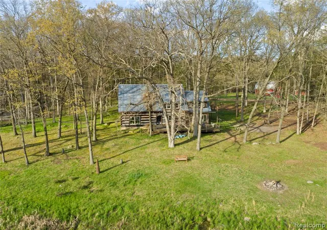 5th image of 1653 Indian Garden Ln, Milford, MI 48380 | MLS# 60997790