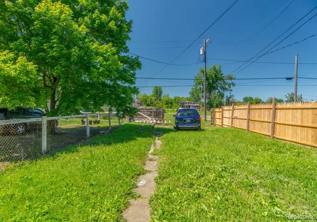 31st image of 625 Horton St, Detroit, MI 48202 | MLS# 60346653