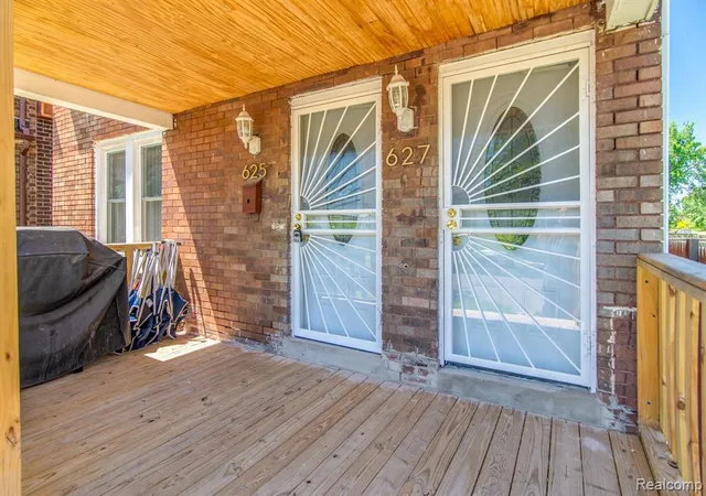 4th image of 625 Horton St, Detroit, MI 48202 | MLS# 60346653