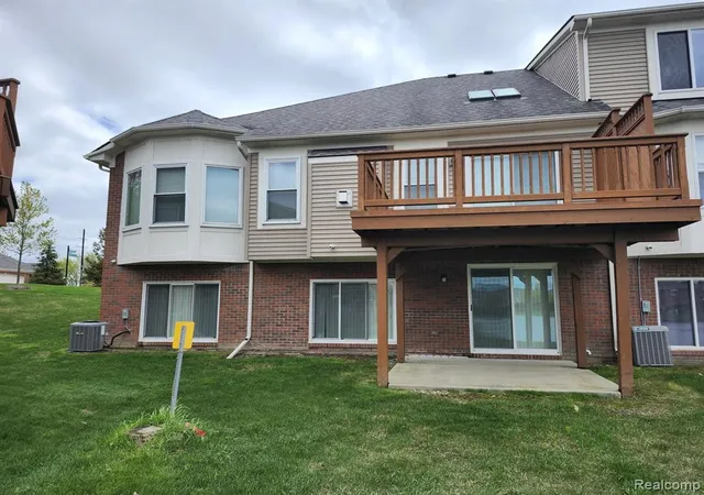 Homes for sale in Shelby Township, MI | 14817 Kings Mill Dr #47, Shelby Township, MI 48315 | MLS# 61006523