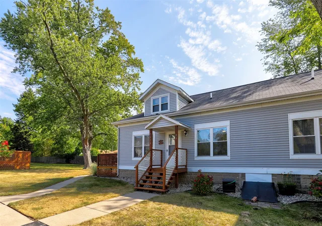 1st image of 07370 N North Shore Dr #23, South Haven, MI 49090 | MLS# 70498434