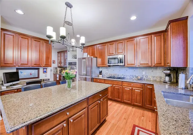 Homes for sale in Canton, MI | 1306 Legacy Ct, Canton, MI 48187 | MLS# 61003106