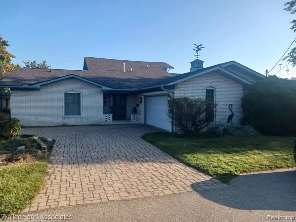 Photo 1 of Single family home for sale at 136 Channelsyde Dr, Algonac, MI 48001 | MLS# 61041695 | Listing updated on 2026-10-25