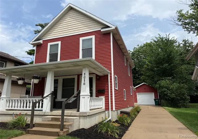 Homes for sale in Lansing, MI | 1016 N Jenison Ave, Lansing, MI 48915 | MLS# 61010698