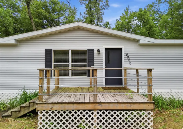 Homes for sale in Newaygo, MI | 9988 N West County Line Road, Newaygo, MI 49337 | MLS# 70538257