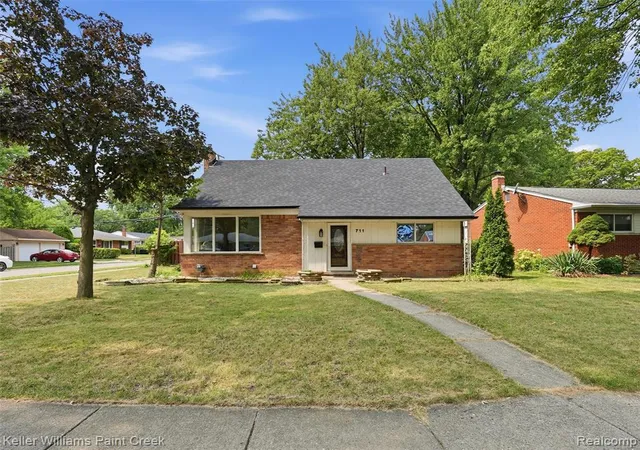1st image of 711 Jamaica Dr, Troy, MI 48083 | MLS# 61021852