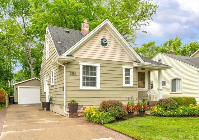 Homes for sale in Berkley, MI | 2957 Thomas Ave, Berkley, MI 48072 | MLS# 61003675