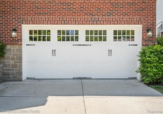 Photo 4 of Single Family Residence at 28519 Cottage Ln, New Hudson, MI 48165 | MLS# 60998240 |  | Sold on 2026-07-01