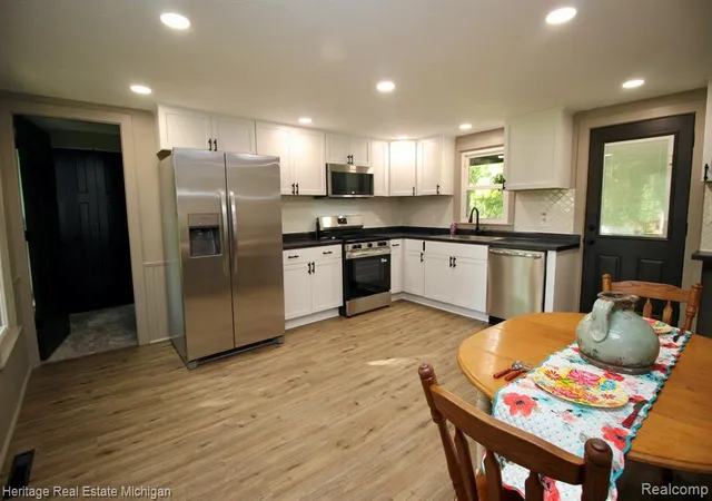 Photo 3 of Single family home for sale at 7856 Newberry Rd, Durand, MI 48429 9149 | MLS# 61023396 | Listing updated on 2026-09-01