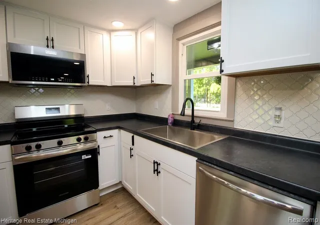 Photo 4 of Single family home for sale at 7856 Newberry Rd, Durand, MI 48429 9149 | MLS# 61023396 | Listing updated on 2026-09-01