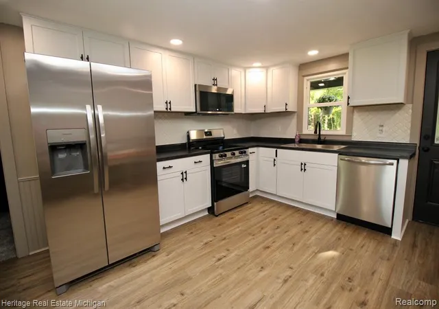 Photo 5 of Single family home for sale at 7856 Newberry Rd, Durand, MI 48429 9149 | MLS# 61023396 | Listing updated on 2026-09-01