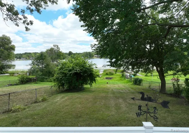 Photo 3 of Sale Pending at 11463 Barnum Lake Rd, Fenton, MI 48430 9720 | MLS# 61022573 | Listing updated on 2026-09-16