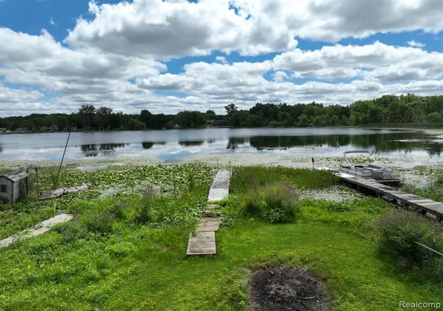 Photo 3 of Sale Pending at 11463 Barnum Lake Rd, Fenton, MI 48430 9720 | MLS# 61022573 | Listing updated on 2026-09-16