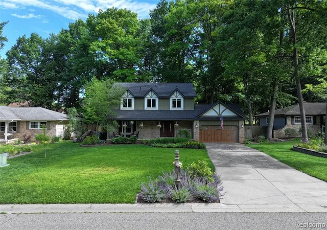 Homes for sale in Grand Blanc, MI | 5327 Olde Saybrooke Rd, Grand Blanc, MI 48439 | MLS# 61003822