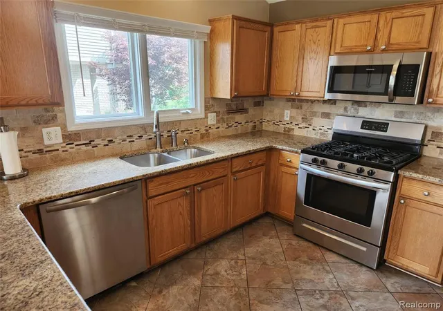 Photo 5 of Single family home for sale at 29007 Oakmont Dr, Chesterfield, MI 48051 | MLS# 61023221 | Listing updated on 2026-08-27