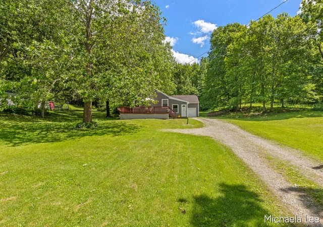 Homes for sale in Lowell, MI | 13086 Grand River Dr, Lowell, MI 49331 | MLS# 70539612