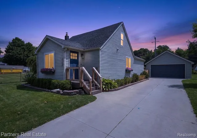 Homes for sale in Brighton, MI | 425 S 7th St, Brighton, MI 48116 | MLS# 61007793