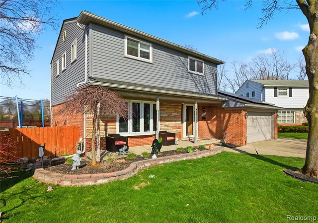 2nd image of 17312 Midway Ave, Allen Park, MI 48101 | MLS# 60984760