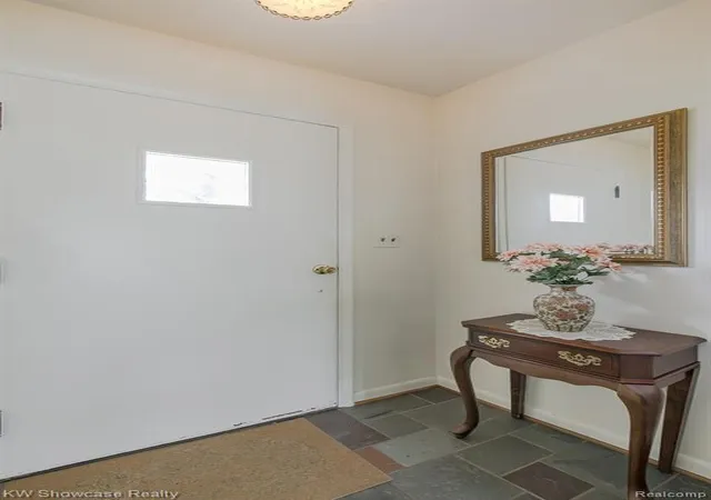 3rd image of 3483 Edison St, Trenton, MI 48183 | MLS# 61010234
