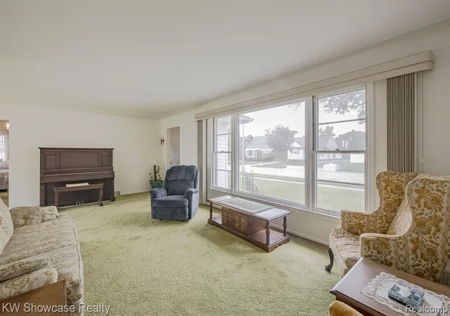 5th image of 3483 Edison St, Trenton, MI 48183 | MLS# 61010234