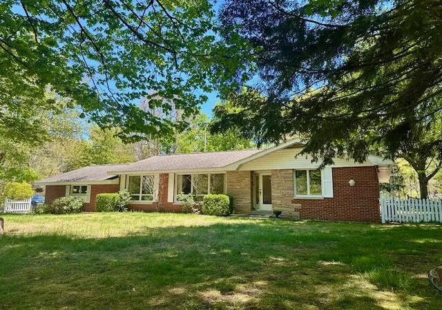 1st image of 2095 Lakeshore Dr, Fennville, MI 49408 | MLS# 70520400