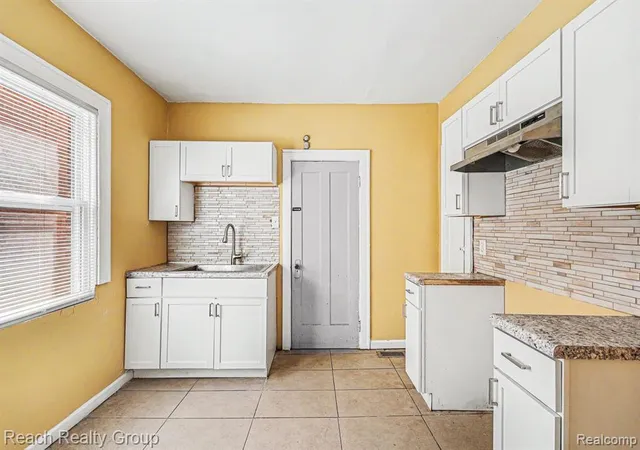 5th image of 2984 Clements St, Detroit, MI 48238 2708 | MLS# 60999159