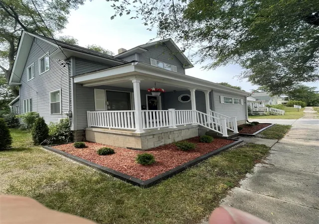 1st image of 149 Jackson St, Manistee, MI 49660 | MLS# 70491078