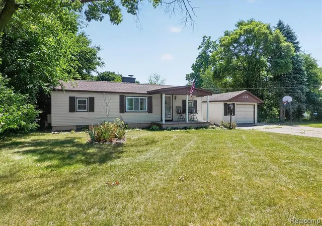 1st image of 508 Deland Rd, Flushing, MI 48433 | MLS# 61008204