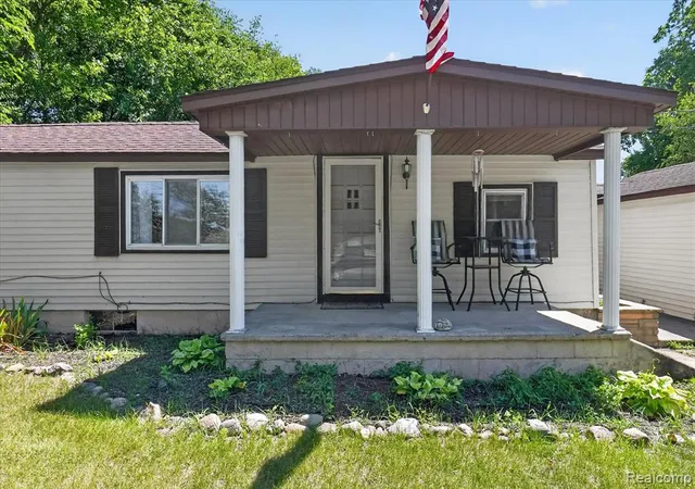 4th image of 508 Deland Rd, Flushing, MI 48433 | MLS# 61008204