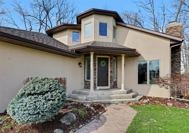 5th image of 2011 Knollpoint Dr, Ada, MI 49301 | MLS# 70525145