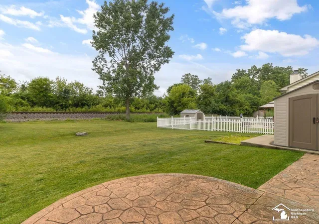 Homes for sale in Newport, MI | 4031 Stone Post Rd, Newport, MI 48166 | MLS# 50211861