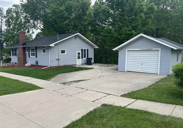 3rd image of 502 E South St, Hastings, MI 49058 | MLS# 70533191