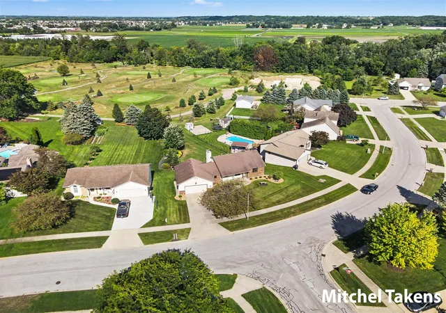 Photo 3 of Sale Pending at 3011 Clearview Dr, Hudsonville, MI 49426 | MLS# 70553071 | Listing updated on 2026-08-25