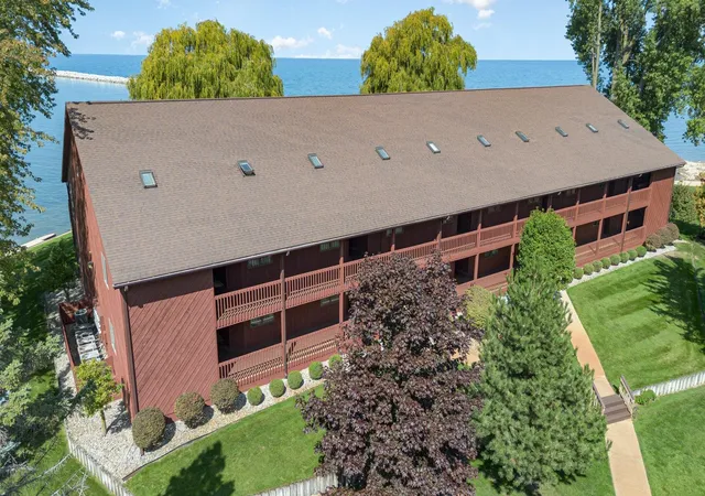 4th image of 331 Lakeview Dr #8, Port Austin, MI 48467 | MLS# 50193146