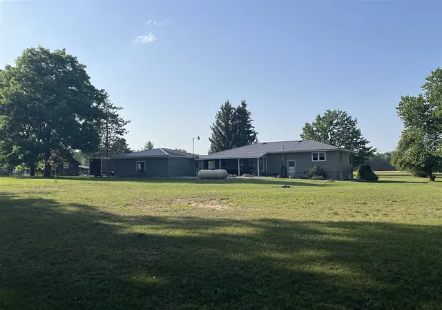Homes for sale in Lakeview, MI | 5499 W Mcbride Rd, Lakeview, MI 48850 | MLS# 70542782