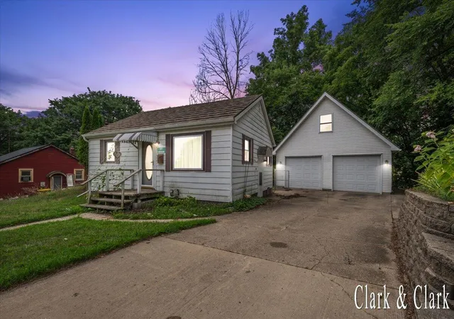 2nd image of 507 Quarterline St, Portland, MI 48875 | MLS# 70552795