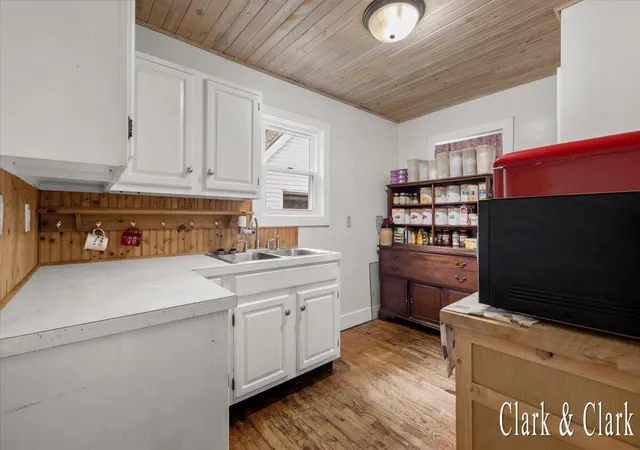3rd image of 507 Quarterline St, Portland, MI 48875 | MLS# 70552795
