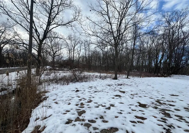 1st image of 106 W Washington St, New Buffalo, MI 49117 | MLS# 70515199