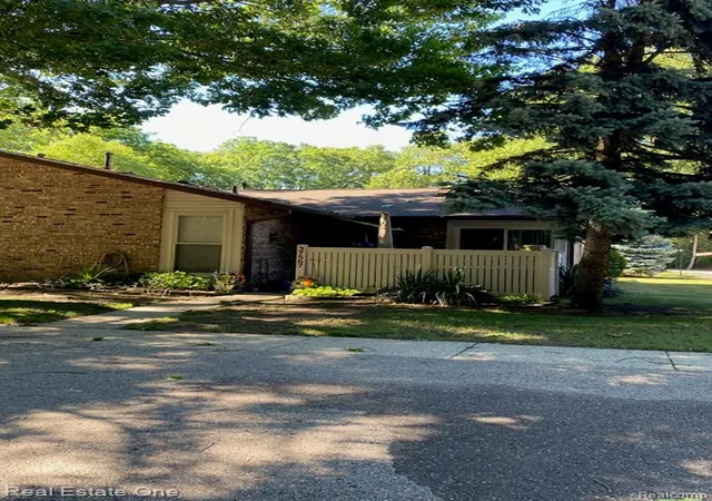 1st image of 37567 Barkridge Cir #59, Westland, MI 48185 3204 | MLS# 61002089