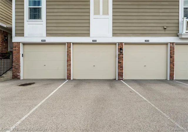 Photo 5 of Condo for sale at 20928 E Glen Haven Cir, Northville, MI 48167 2465 | MLS# 61025284 | Listing updated on 2026-08-29