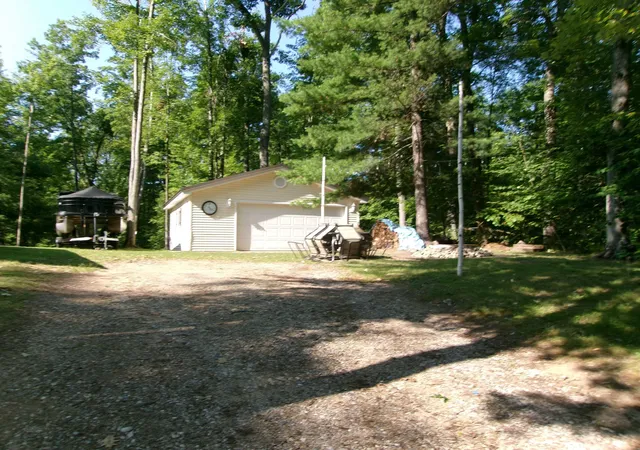 5th image of 1808 Arbor Dr, Lake, MI 48632 | MLS# 50217167