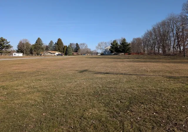 1st image of V/l Woodland Dr, Dowagiac, MI 49047 | MLS# 70549563