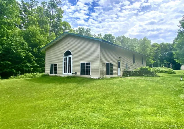 Homes for sale in Curtis, MI | W17769 S Curtis Rd Rd, Curtis, MI 49820 | MLS# 50212140