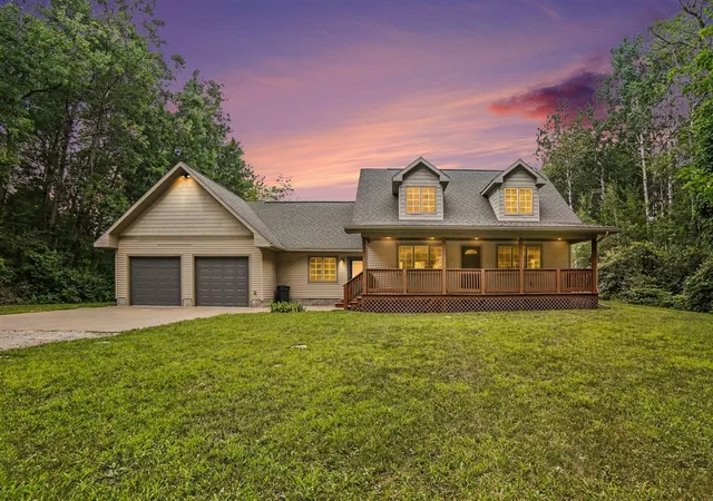 Photo 1 of Single family home for sale at 3100 W 1st Street, Ludington, MI 49431 | MLS# 70550766 | Listing updated on 2026-08-27