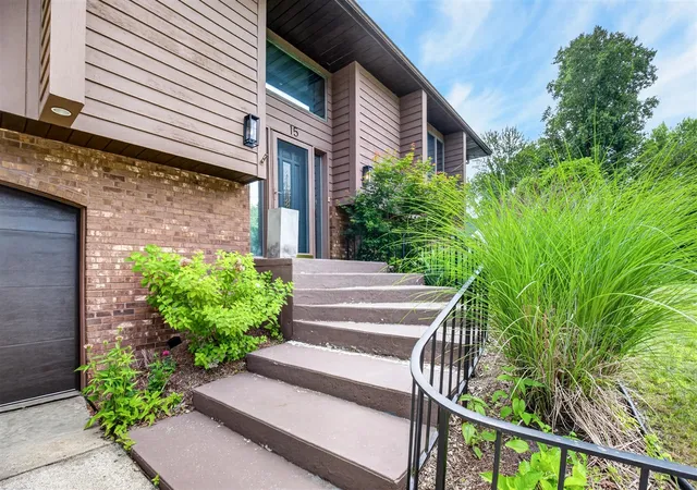 3rd image of 15 Bayshore Dr, Battle Creek, MI 49015 | MLS# 70542219